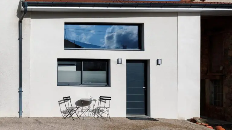 Agence M Com Marseille PROMETAL Avantages Porte Metal Sur Mesure